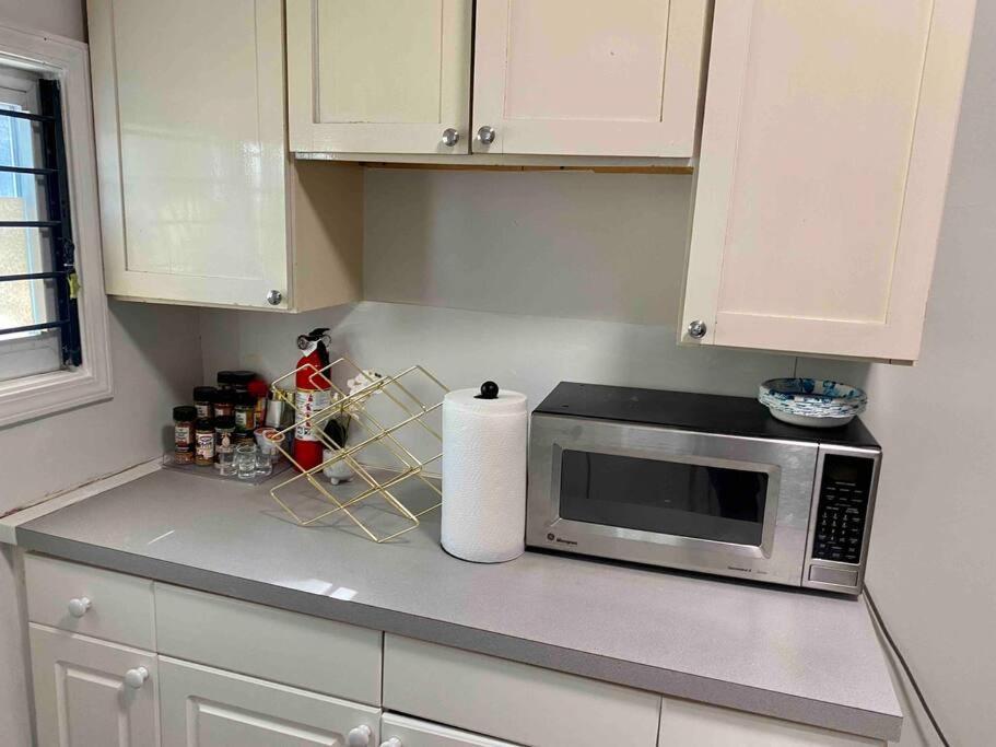 Red Line Guest House Apartment Corporate Housing Чикаго Экстерьер фото